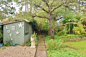 Photo 35- click for photo gallery